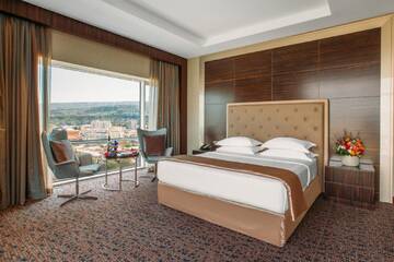 Премиум в Отеле The Biltmore Tbilisi Hotel